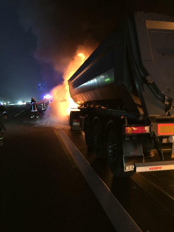 07_12_2016_0722_Lkw_Brand_auf_der_Autobahn-2