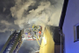 15.04.2025 01:06 | Brandeinsatz Großbrand Scheune 2 Wohnhäuser, Niederweyer (22)