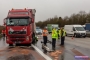 Öl-Alarm nach Lkw-Unfall auf der Autobahn