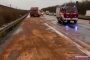 Öl-Alarm nach Lkw-Unfall auf der Autobahn